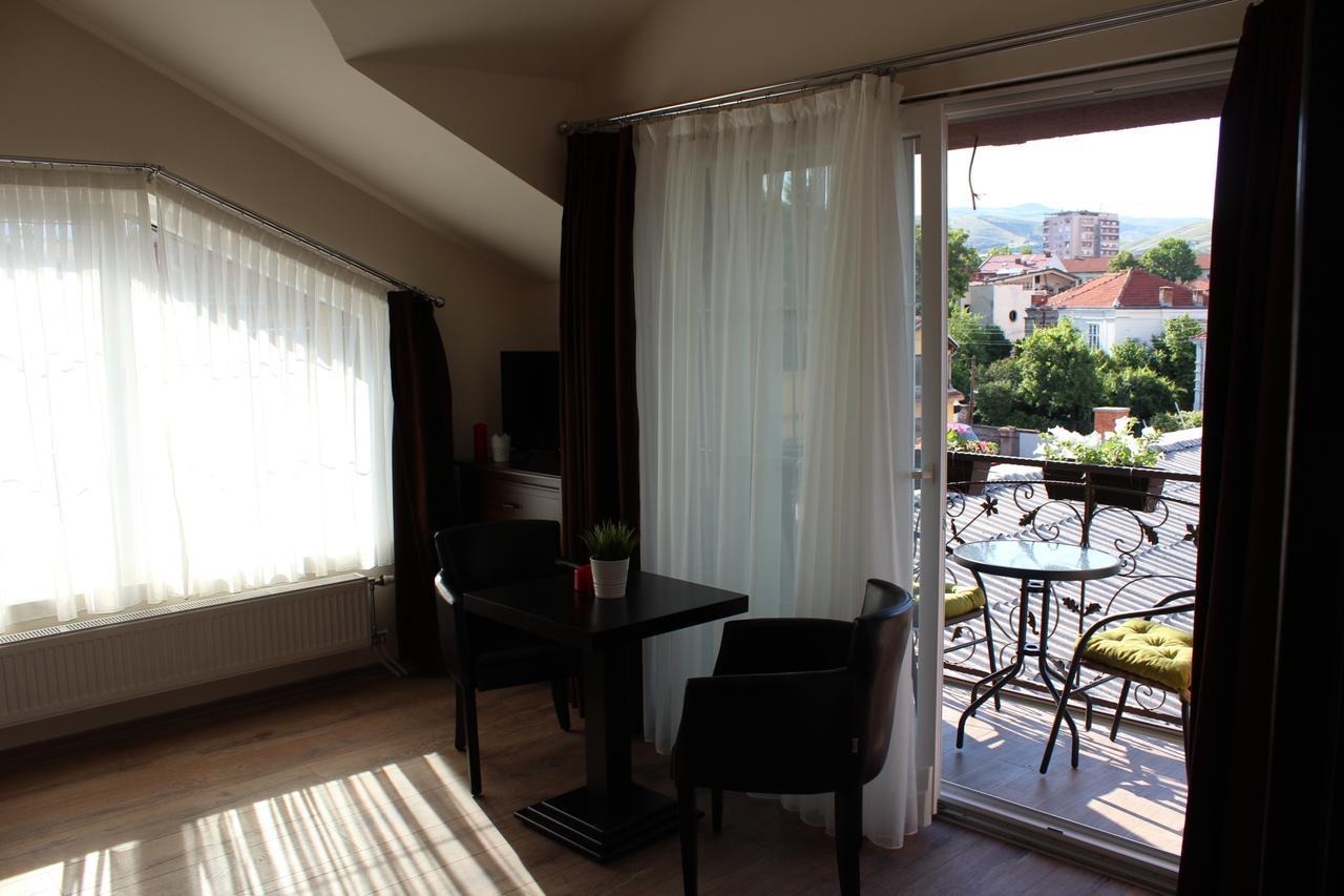 Emma Apartments Bitola Bagian luar foto